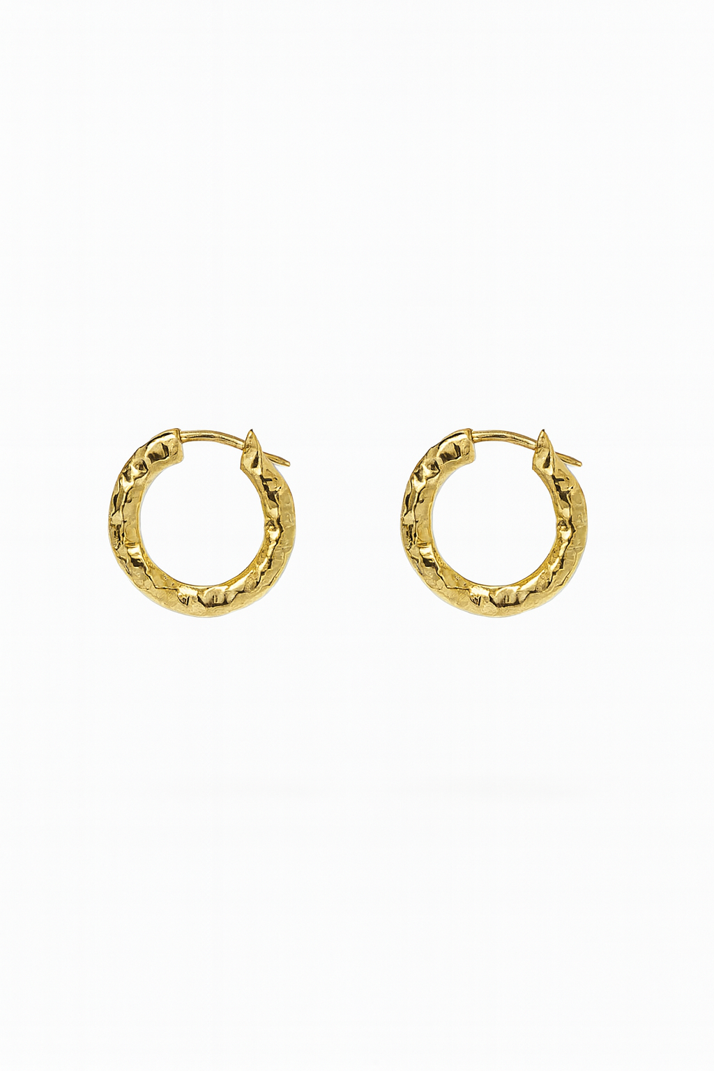 Hoops earrings
